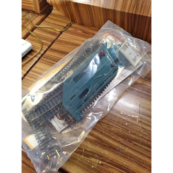 VINTAGE 1970s BACHMANN  TRAIN SET tracks engine cars - Picture 16 of 16